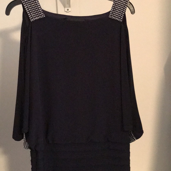 EUC NAVY DRESS W/RHINESTONE COLD SHOULDER & BOTTOM SLIT SLEEVE W/RHINESTONE CUFF - Picture 3 of 7